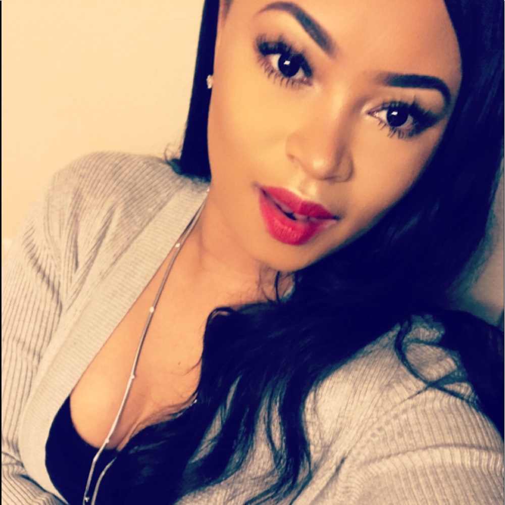 Meet your Posher, Lizabeth